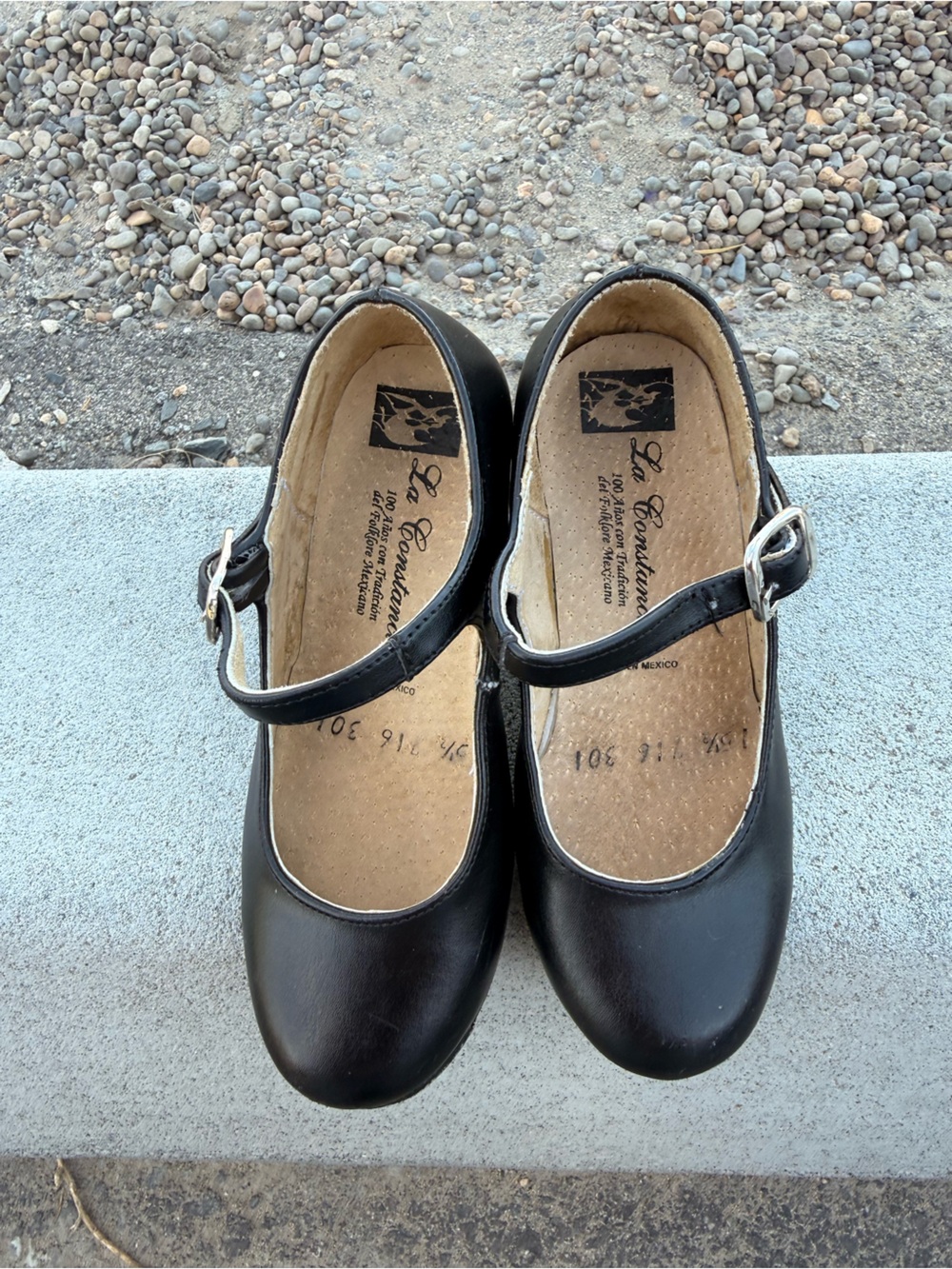 La constancia folkorico dance shoes